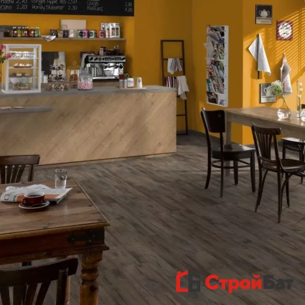 Ламинат Egger Classic Plus 8/32 Дуб Брайнфорд серый EPL076 в интерьере