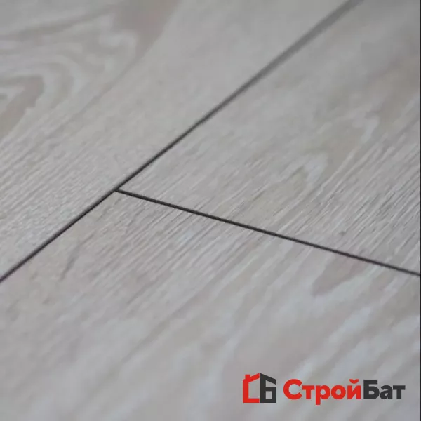 Ламинат Laminely Woodstyle Solid Базальт в интерьере