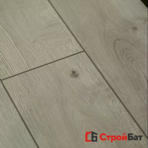 Ламинат Laminely Woodstyle Solid Кремень в интерьере