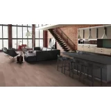 Ламинат Tarkett Woodstock Family Suede Sherwood Oak на сайте официального дилера в интерьере