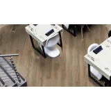 Виниловая клеевая плитка ПВХ IVC Moduleo Transform Dryback Stone Wood Blackjack Oak 22229 на сайте официального дилера в интерьере Виниловая клеевая плитка ПВХ IVC Moduleo Transform Dryback Stone Wood Blackjack Oak 22229 на сайте официального дилера в интерьере