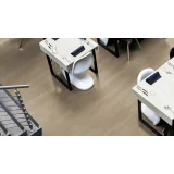 Виниловая клеевая плитка ПВХ IVC Moduleo Transform Dryback Stone Wood Verdon Oak 24280 на сайте официального дилера в интерьере Виниловая клеевая плитка ПВХ IVC Moduleo Transform Dryback Stone Wood Verdon Oak 24280 на сайте официального дилера в интерьере
