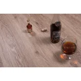 Виниловая замковая плитка ПВХ Vinilam Корк Престиж 04-018 Брюссель в интерьере